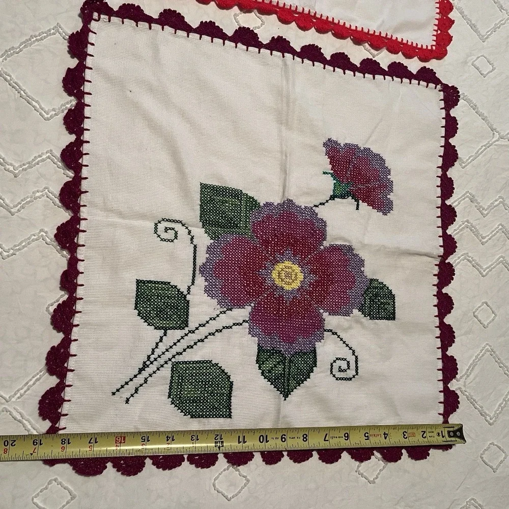 VTG  Needlepoint Tea Towels Set Of 2 Crochet‎ Trim Farmhouse Chic Handmade Decor